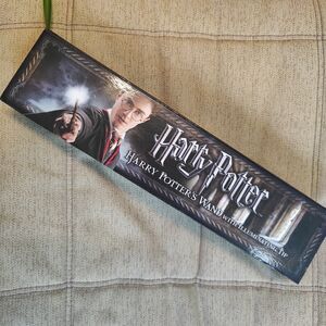 Harry Potter 14" Magic Wand with Illuminating Tip The Noble Collection & Bag Tag